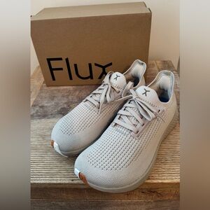 Flux women’s  Light Taupe Adapt Sneakers Runners New 7